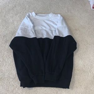 American eagle crew neck sweatshirt